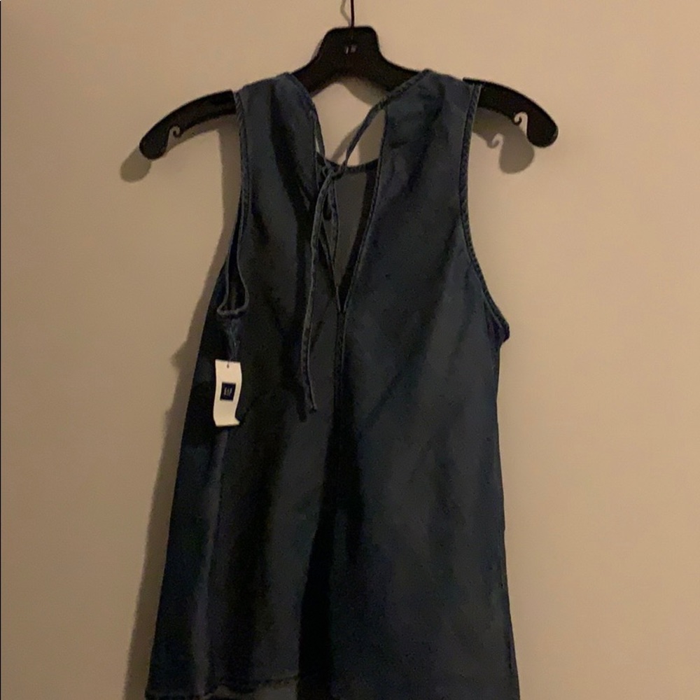 Denim sleeveless shirt